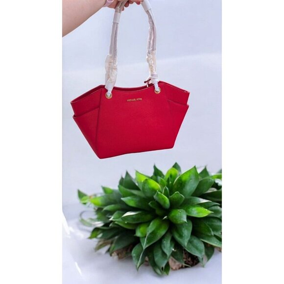 NWT Michael Kors Jet Set Large Saffiano Leather Shoulder Bag Bright Red - Picture 1 of 8